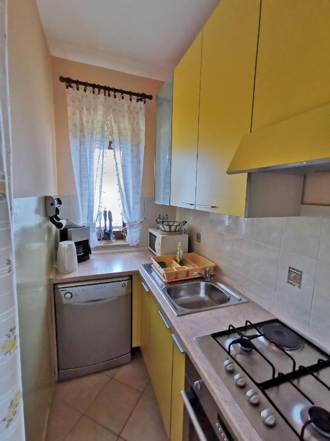 Apartment Delost Lovran Bagian luar foto
