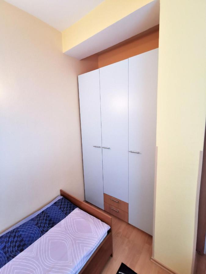 Apartment Delost Lovran Bagian luar foto